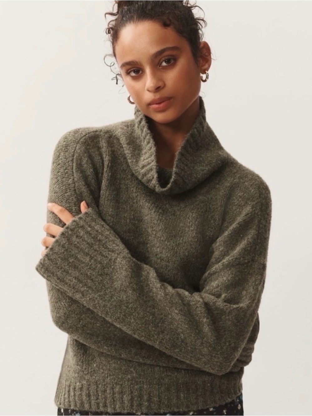 Pilcro Anthropologie The Lennon Wide Sleeve Turtleneck Sweater Size L Green Cozy